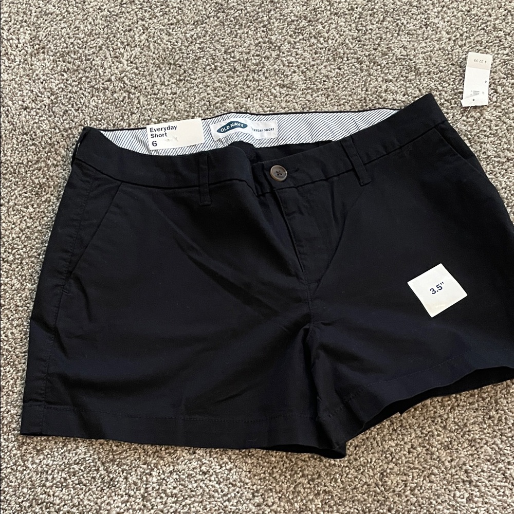 Old Navy Black Everyday Chino Shorts - Classic Mid-Rise